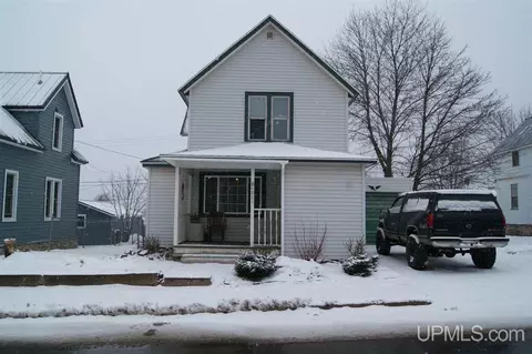 1011 N Third, Ishpeming, MI 49849 photo 1