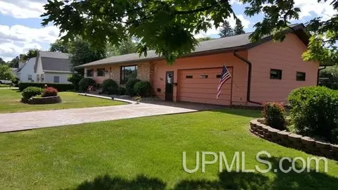 1102 Hancock, Wakefield, MI 49968 photo 1