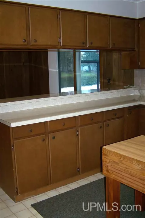 1102 Hancock, Wakefield, MI 49968 photo 6