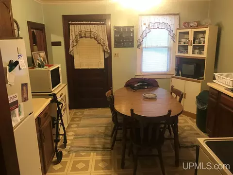 647 Iron, Ishpeming, MI 49849 photo 2