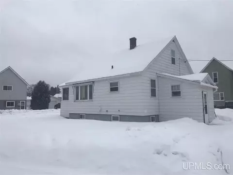 647 Iron, Ishpeming, MI 49849 photo 24