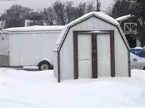 647 Iron, Ishpeming, MI 49849 photo 22