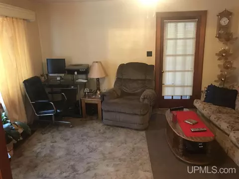 647 Iron, Ishpeming, MI 49849 photo 6