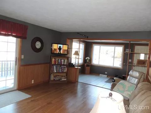 9725 Ee25, Rapid River, MI 49878 photo 4