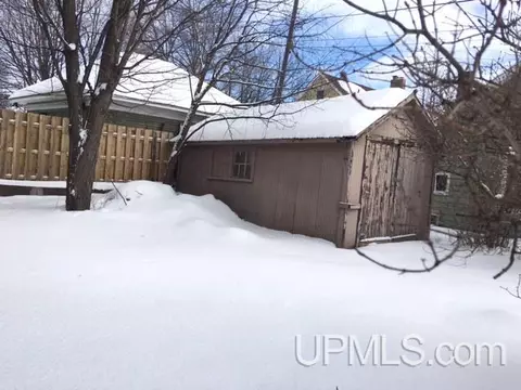 223 W Barnum, Ishpeming, MI 49849 photo 5