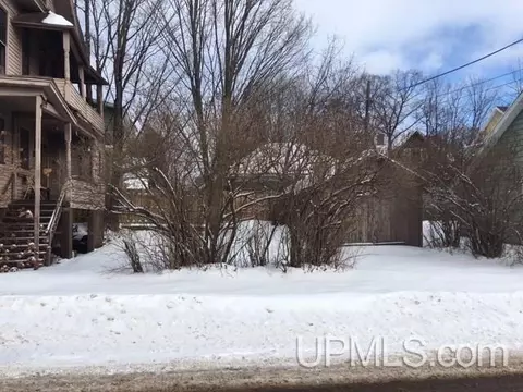 223 W Barnum, Ishpeming, MI 49849 photo 6