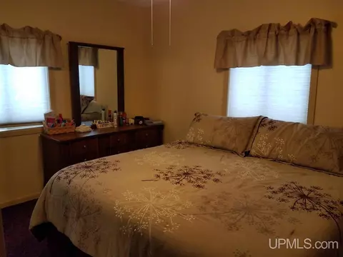 203 Marquette, Ishpeming, MI 49849 photo 7