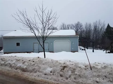 203 Marquette, Ishpeming, MI 49849 photo 22