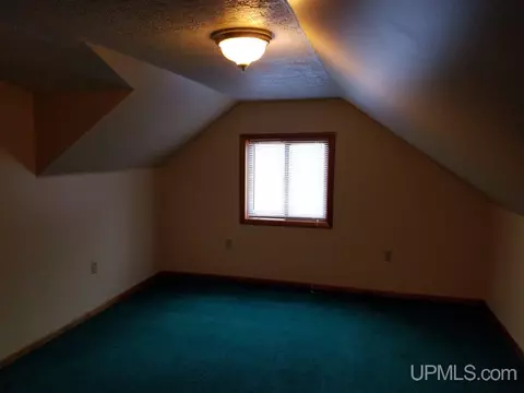 203 Marquette, Ishpeming, MI 49849 photo 11