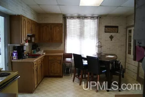713 Wabash, Ishpeming, MI 49849 photo 2