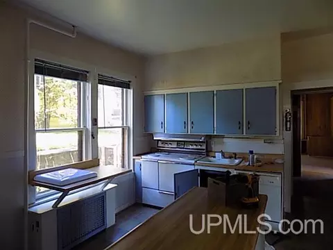405 N First, Ishpeming, MI 49849 photo 15