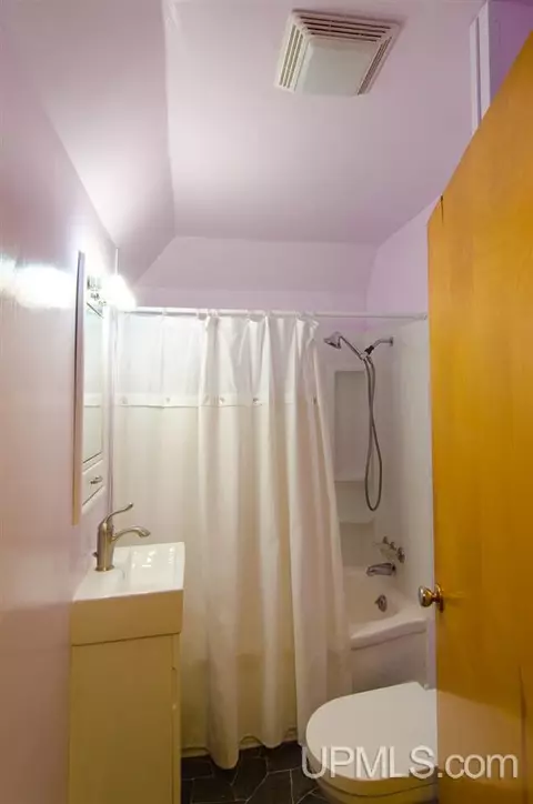 417 W Empire, Ishpeming, MI 49849 photo 17