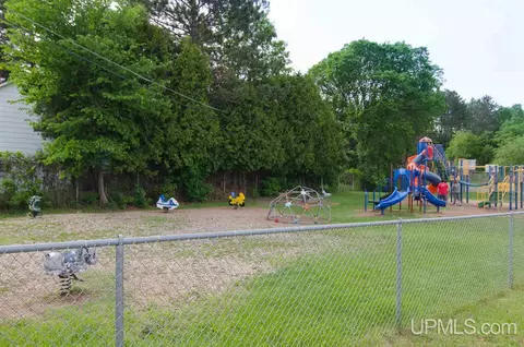 417 W Empire, Ishpeming, MI 49849 photo 23