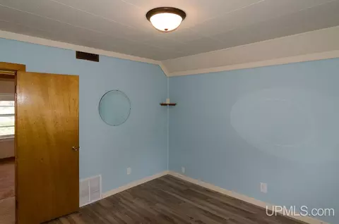 417 W Empire, Ishpeming, MI 49849 photo 15