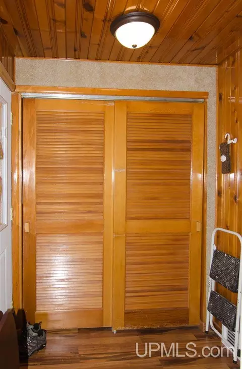 417 W Empire, Ishpeming, MI 49849 photo 4
