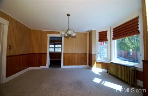 925 Summit, Hancock, MI 49930 photo 5