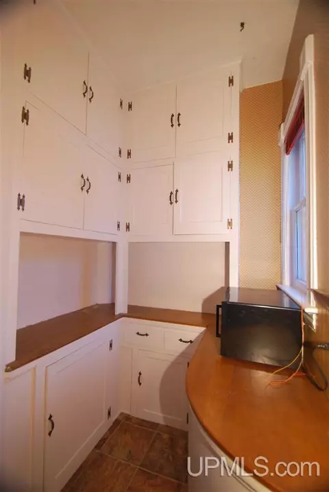 925 Summit, Hancock, MI 49930 photo 13