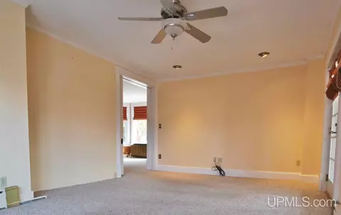 925 Summit, Hancock, MI 49930 photo 7