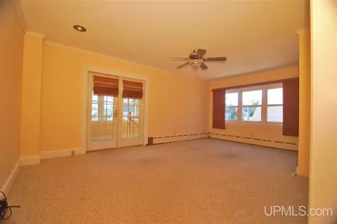 925 Summit, Hancock, MI 49930 photo 6