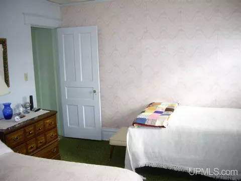 311 Maple, Munising, MI 49862 photo 12