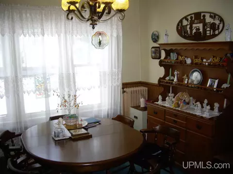 311 Maple, Munising, MI 49862 photo 6