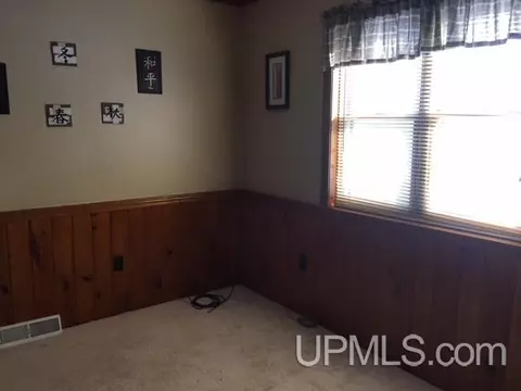 219 Spruce, Ishpeming, MI 49849 photo 11