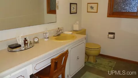 61 Elder, Marquette, MI 49855 photo 6