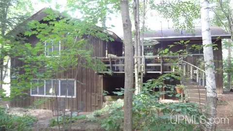 61 Elder, Marquette, MI 49855 photo 24