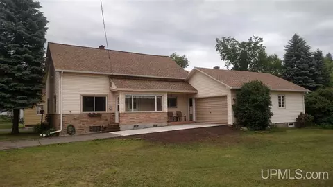 646 Teal Lk, Ishpeming, MI 49849 photo 1