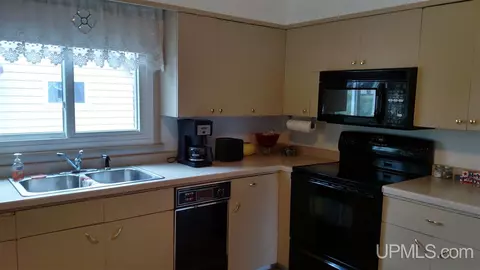 646 Teal Lk, Ishpeming, MI 49849 photo 7
