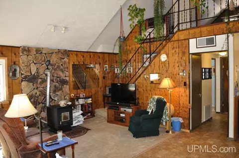 3169 Deer Lk, Ishpeming, MI 49849 photo 2