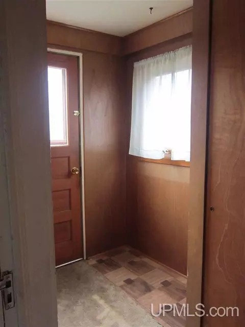 111 Chestnut, Munising, MI 49862 photo 12