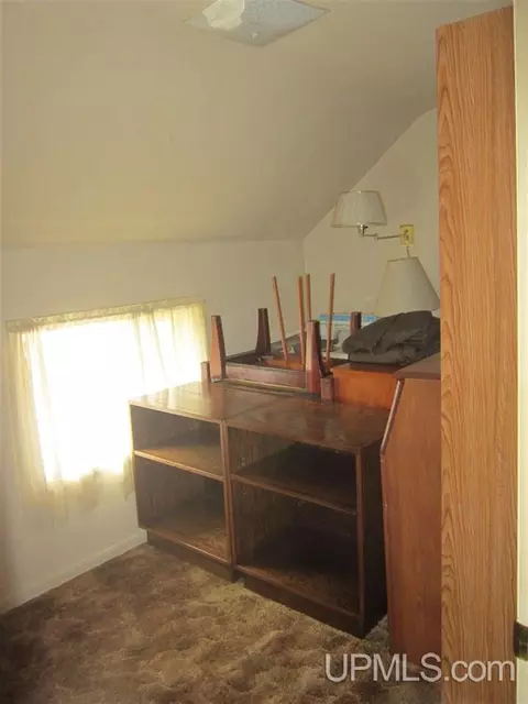111 Chestnut, Munising, MI 49862 photo 4