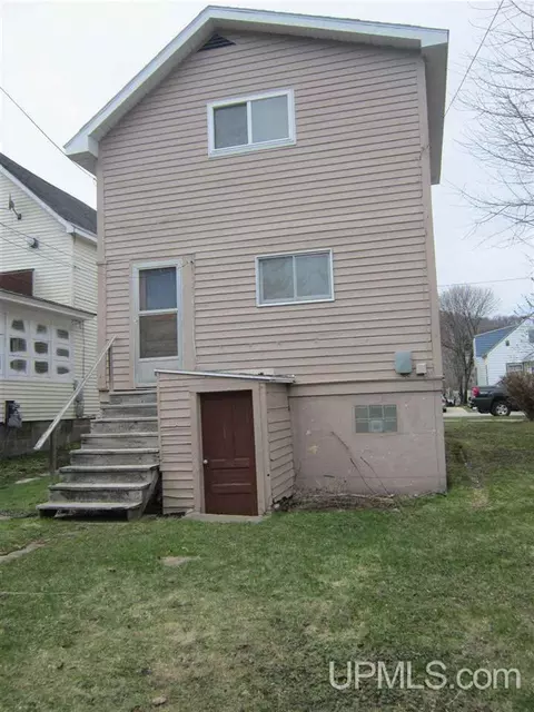 111 Chestnut, Munising, MI 49862 photo 17