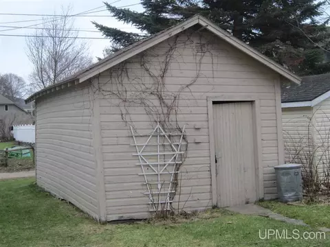 111 Chestnut, Munising, MI 49862 photo 16