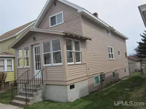 111 Chestnut, Munising, MI 49862 photo 21