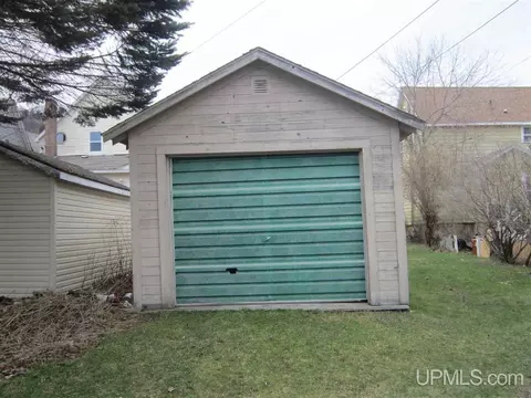 111 Chestnut, Munising, MI 49862 photo 18