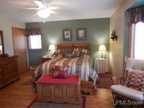 10026 I, Cornell, MI 49818 photo 10