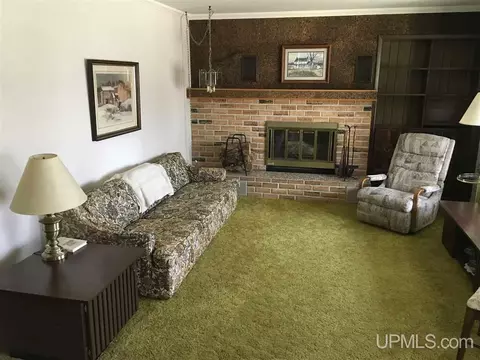770 Juniper, Ishpeming, MI 49849 photo 2