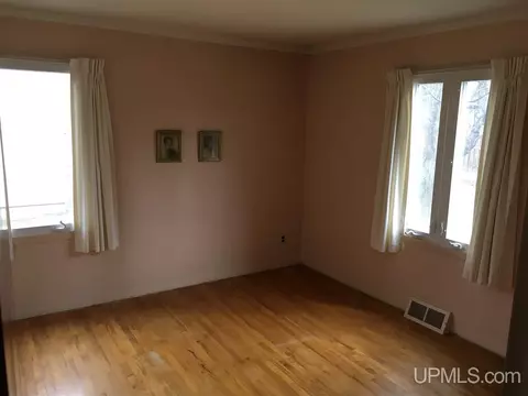 770 Juniper, Ishpeming, MI 49849 photo 10
