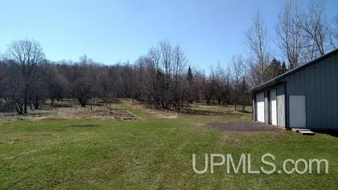 606 Plank, Greenland, MI 49929 photo 12
