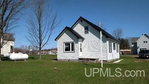 606 Plank, Greenland, MI 49929 photo 15