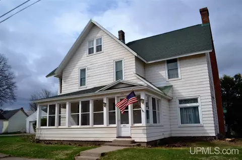 421 N N Lk, Ishpeming, MI 49849 photo 1