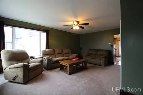1031 Stephenson, Escanaba, MI 49829 photo 7