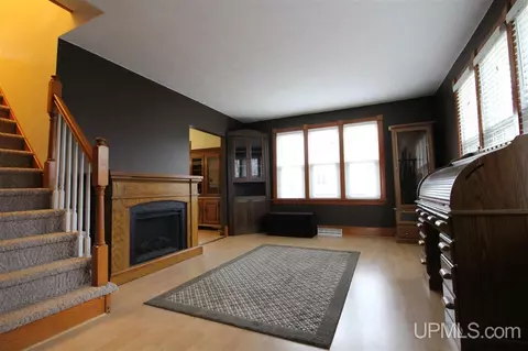 1031 Stephenson, Escanaba, MI 49829 photo 9