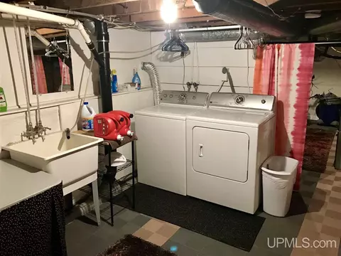 925 N Main, Ishpeming, MI 49849 photo 18