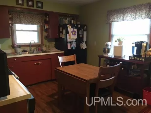1840 N N Lk, Ishpeming, MI 49849 photo 5