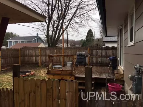 1840 N N Lk, Ishpeming, MI 49849 photo 3