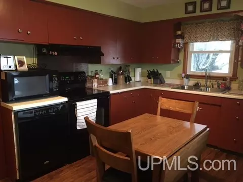 1840 N N Lk, Ishpeming, MI 49849 photo 4