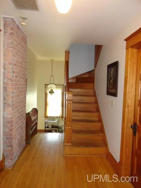 226 W Munising, Munising, MI 49862 photo 21